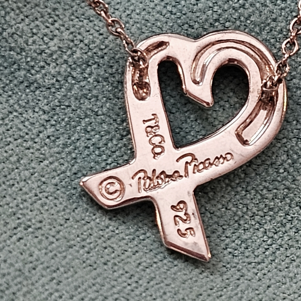 💚 Tiffany & Co. Paloma Picasso Loving Heart Vintage 925 Sterling Necklace ✨️ - Picture 3 of 16